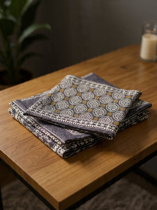 Chic Grey Bedroom Bedsheet – Smooth, Fade-Resistant & Elegant Look”