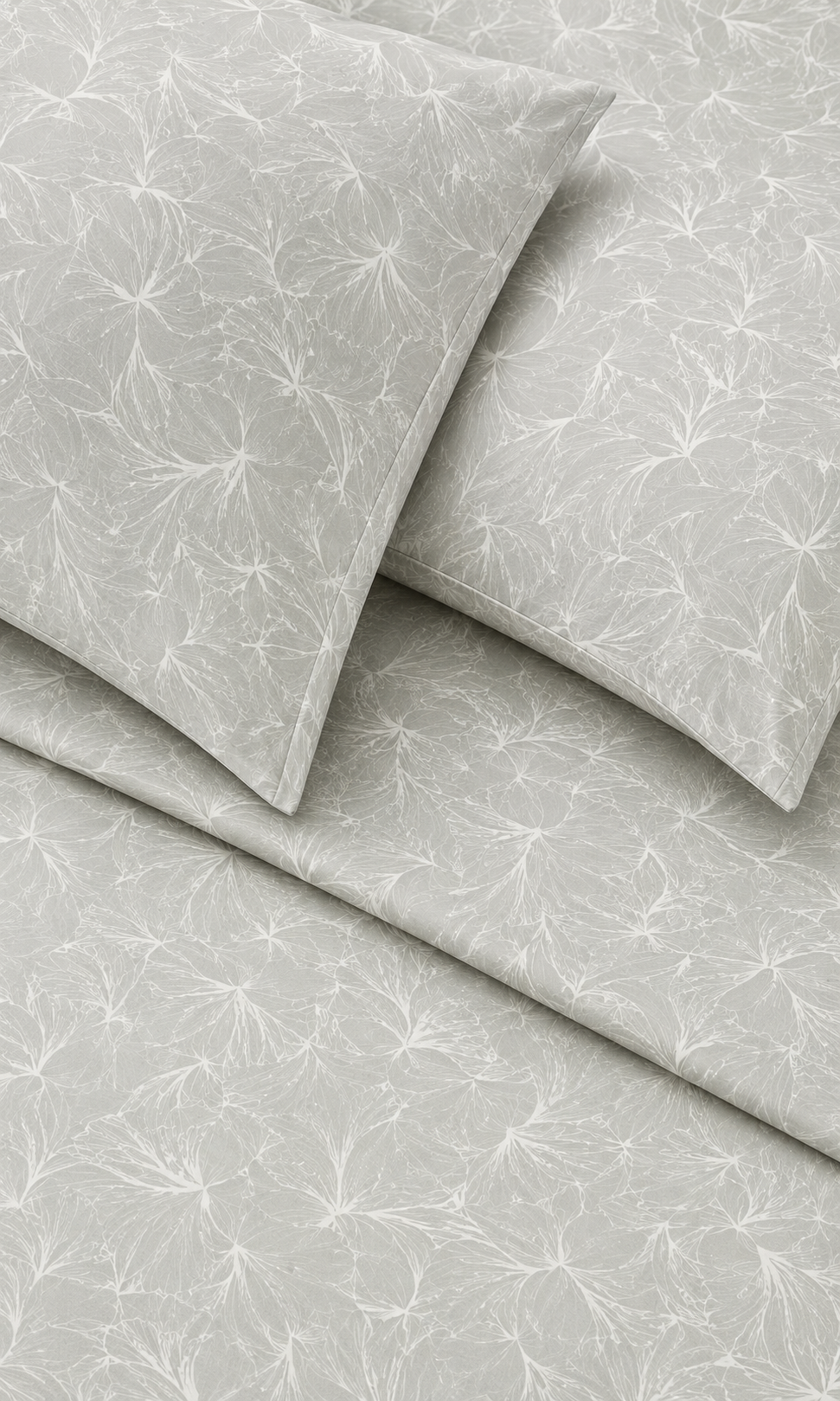 Silver Cloud Cotton bedsheet