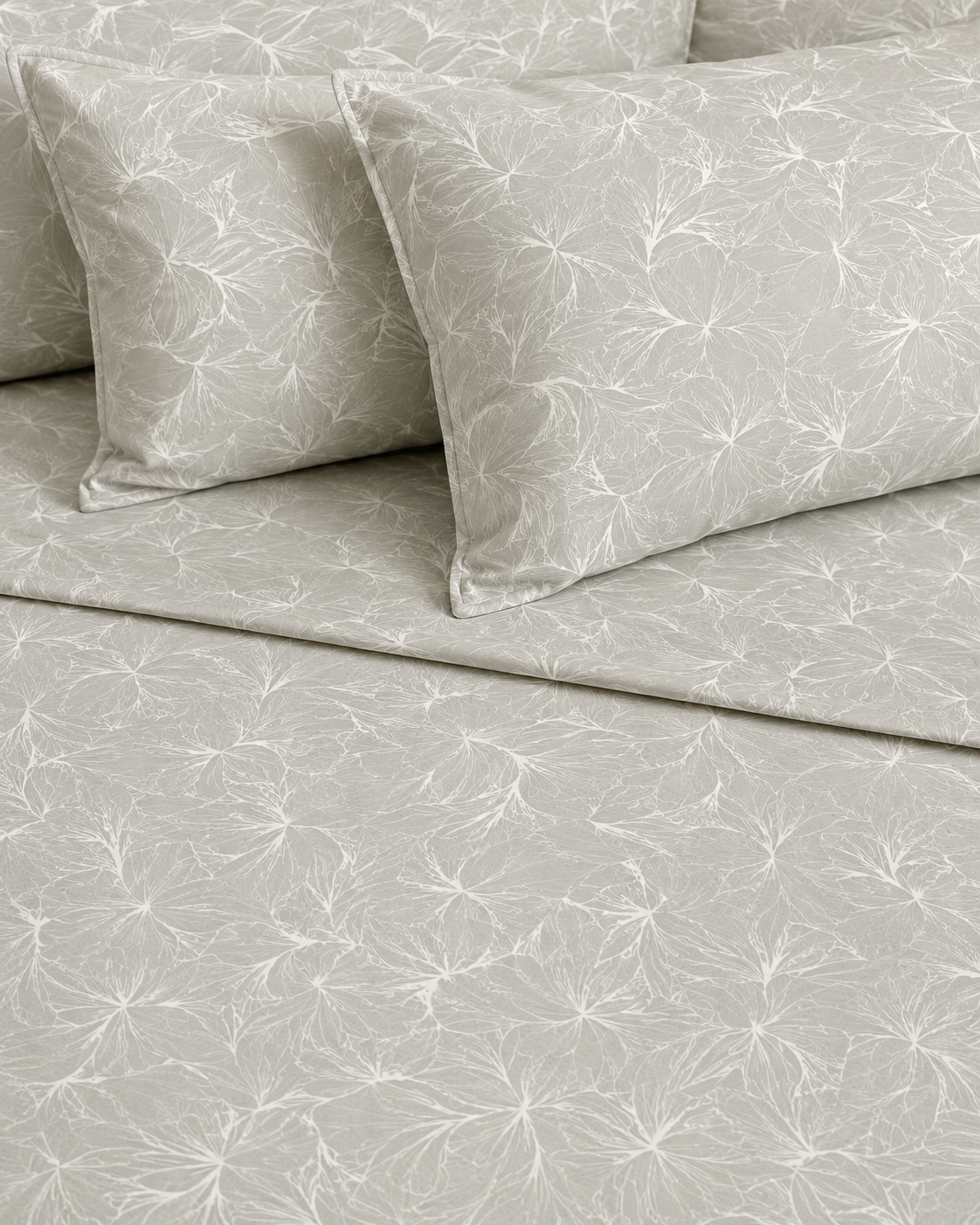 Silver Cloud Cotton bedsheet