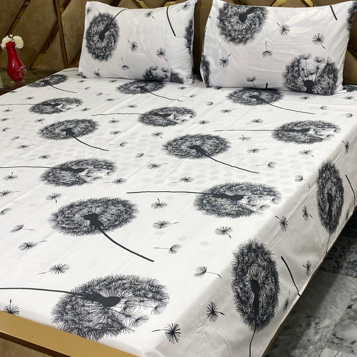 White & Black Dandelion Print King Size Bedsheet Set
