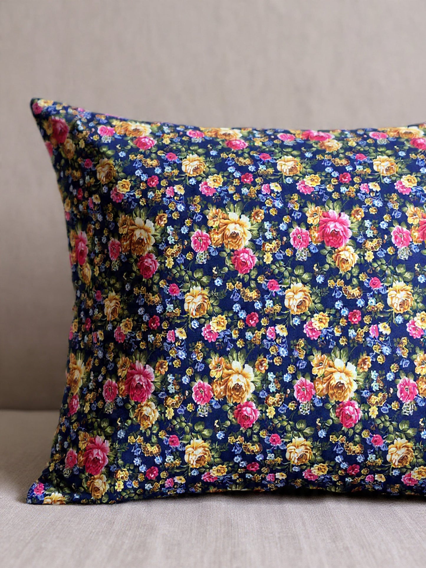 Blue Bedsheet Set – Cool, Fresh Look with High-Quality Fabric”