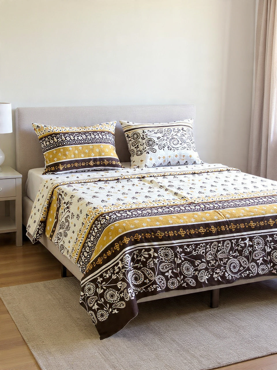 Elegant Geometric Print Bedsheet – Fade-Proof & Ultra Soft