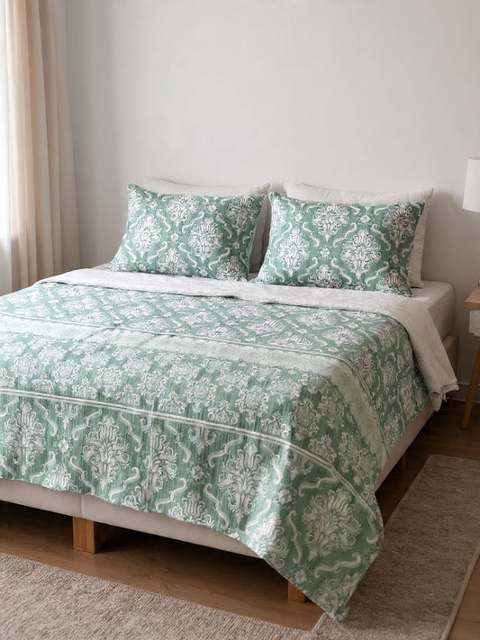 Emerald Green Bedsheet – Luxury Finish, Ultra Soft Feel